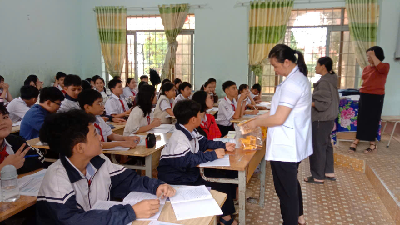 z7337326715883_b21475baf7e627490bb7f51f742fd13d